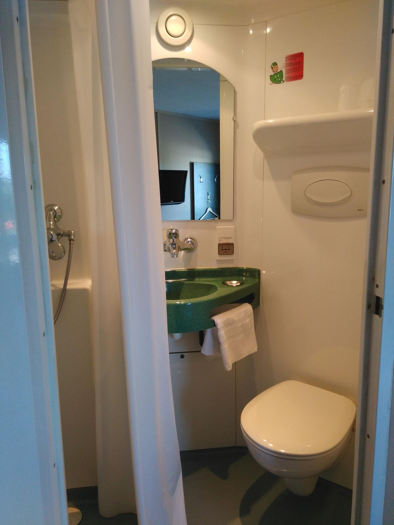 Fasthotel Le Mans Nord Fh Confort サン・サテュルナン エクステリア 写真